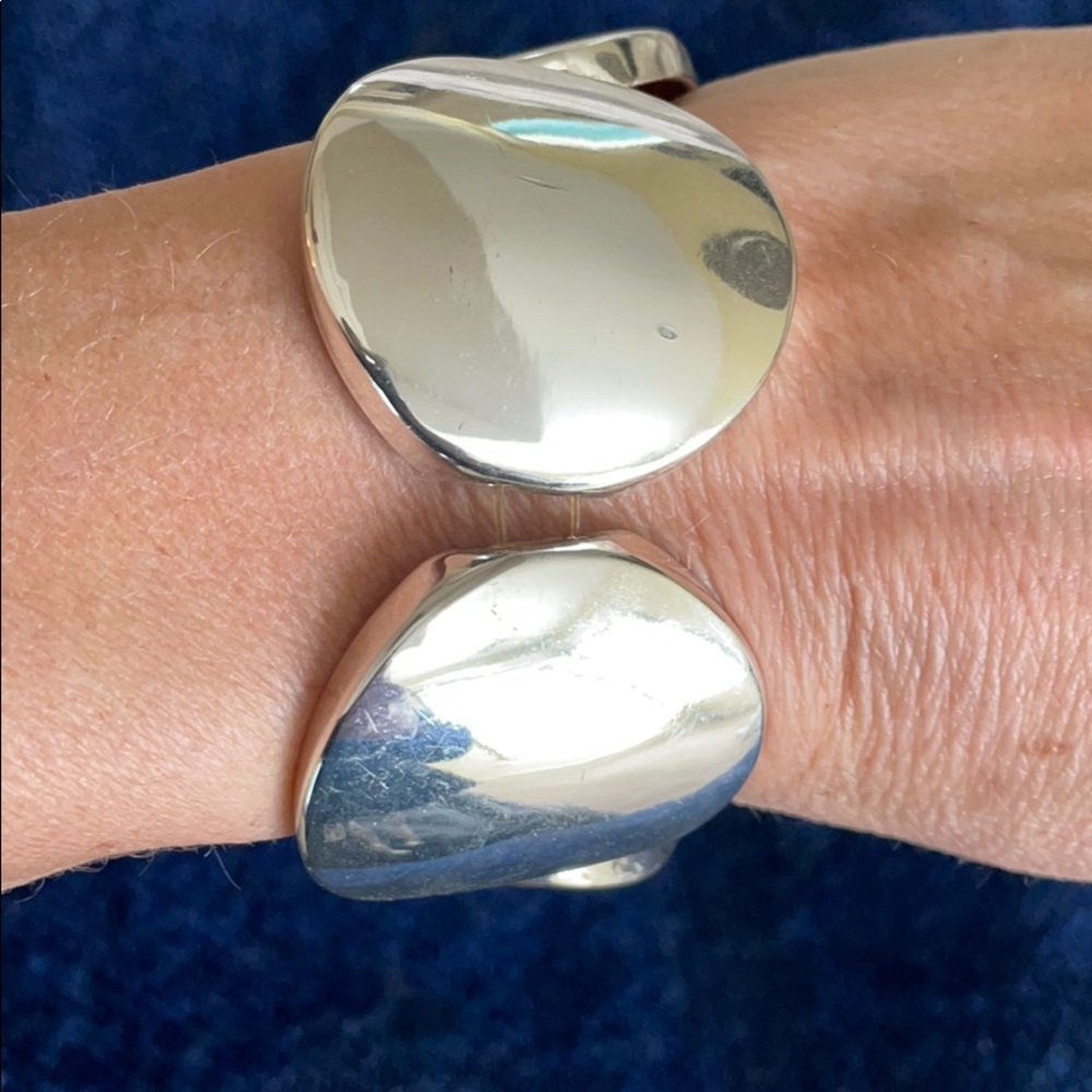 Bracelet - Picture 3 of 3